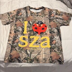 SZA Camouflage Graphic Tee - Short Sleeve